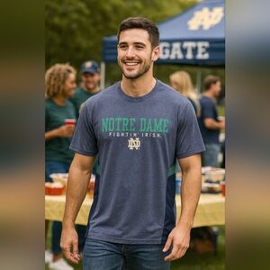 Notre Dame T Shirt Size XL